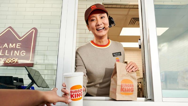 Burger King начал проверять вежливость сотрудников с помощью ИИ